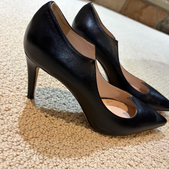 Zvelle Black Women's Pumps - Picture 7 of 8